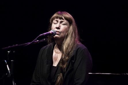 Sidsel_endresen_solo_copenhagen_jazz_festival_2009_c_martin_sylvest_-_litt_mindre_web_event